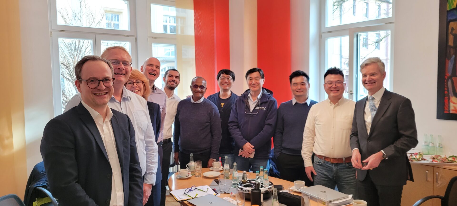 Radiant OptoElectronics Corp. investiert einen siebenstelligen USD